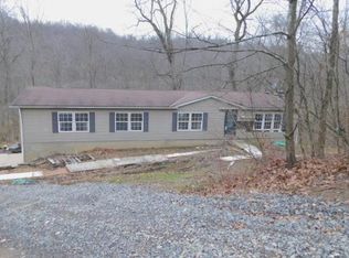 157 Oak Rd, Gibsonia, PA 15044