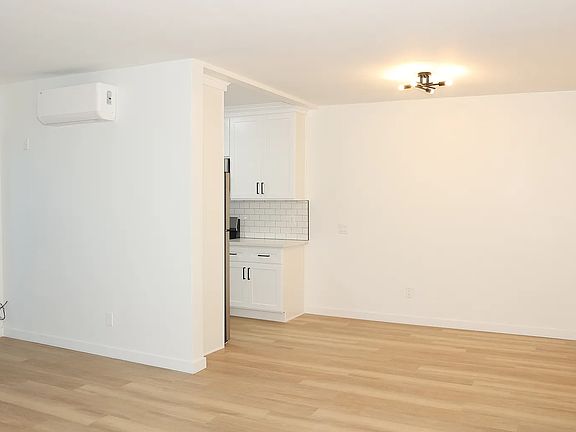 2nd image of 3735 Cardiff Ave APT 4