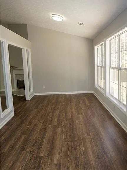3260 Ennfield Ln — Photo 8