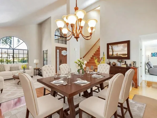 1206 Sycamore Ct, Gilroy, CA 95020