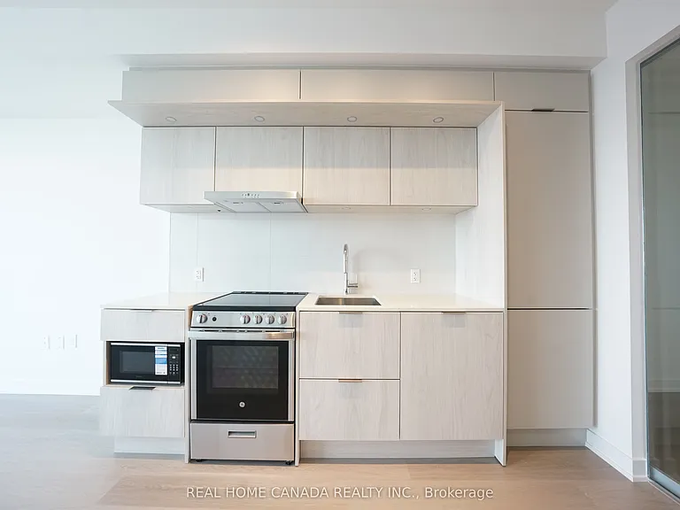 448 Burnhamthorpe Rd W #4712 — Photo 4