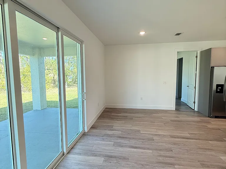 1709 Jeannin Dr — Photo 10