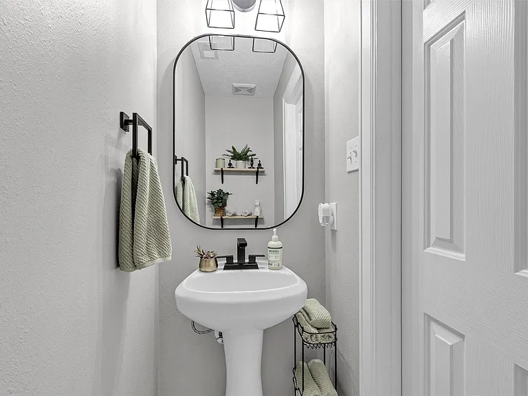3002 E Lake Falls Cir — Photo 31