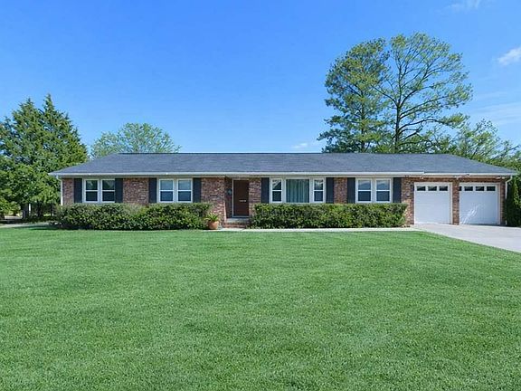 2nd image of 10 Dantzler Dr