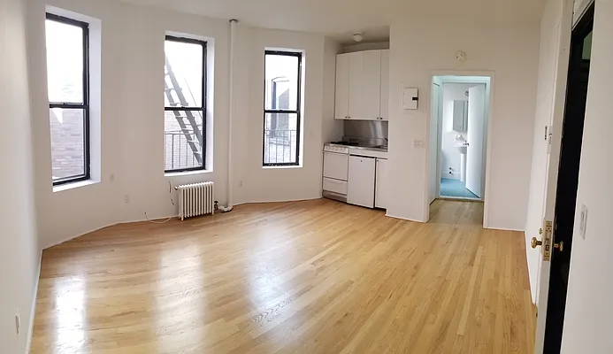 Rented by Corcoran | media 60