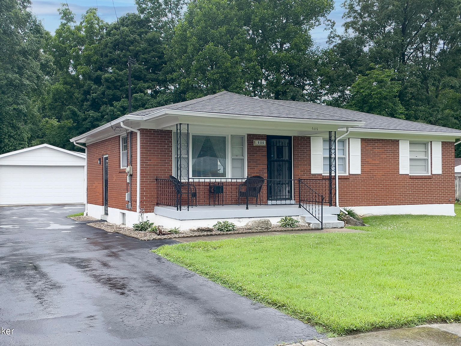 606 Tin Dor Way, Fairdale, KY 40118 Zillow