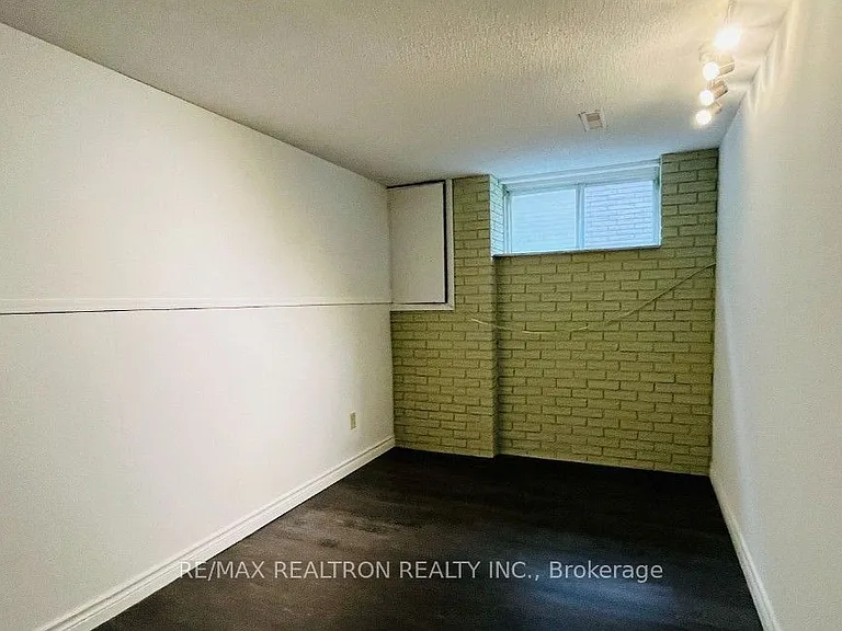 38 Weldrick Rd W #BASEMENT — Photo 9