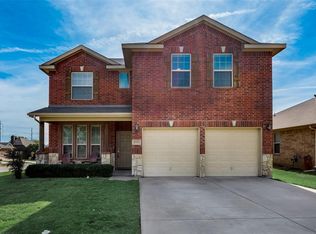 6501 Chalk River Dr, Fort Worth, TX 76179
