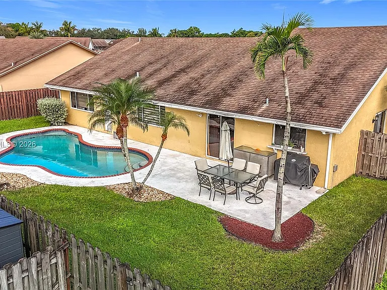 8060 NW 51st Ct — Photo 11
