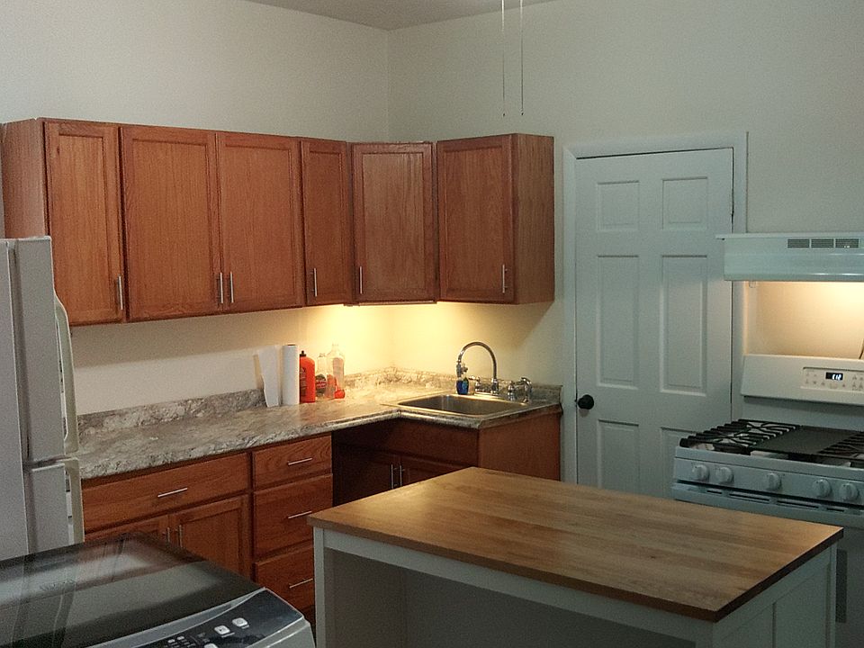2nd image of 208 Union Ave APT 3
