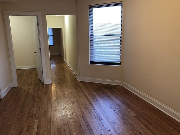 5th image of 3316-20 W Lawrence Ave #3