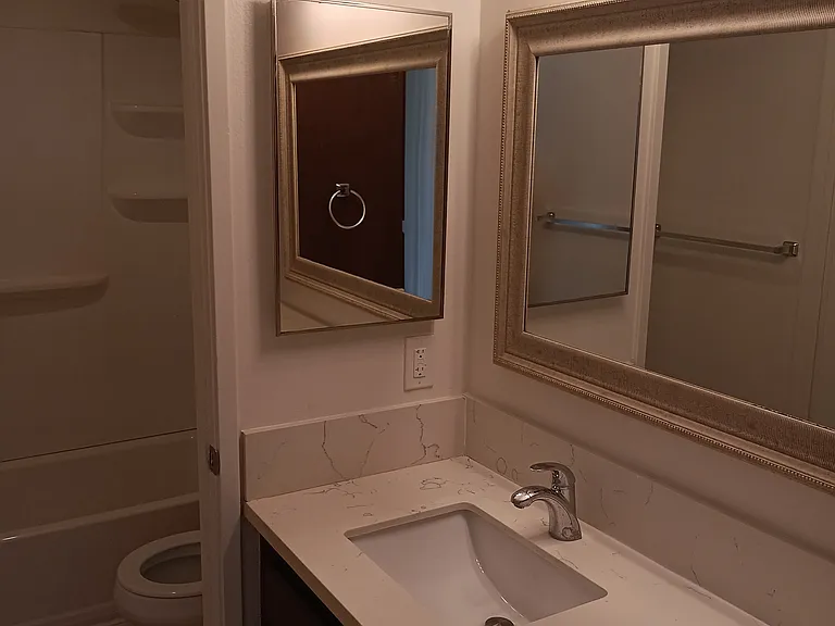 Bathroom Vanity Quartz Countertop