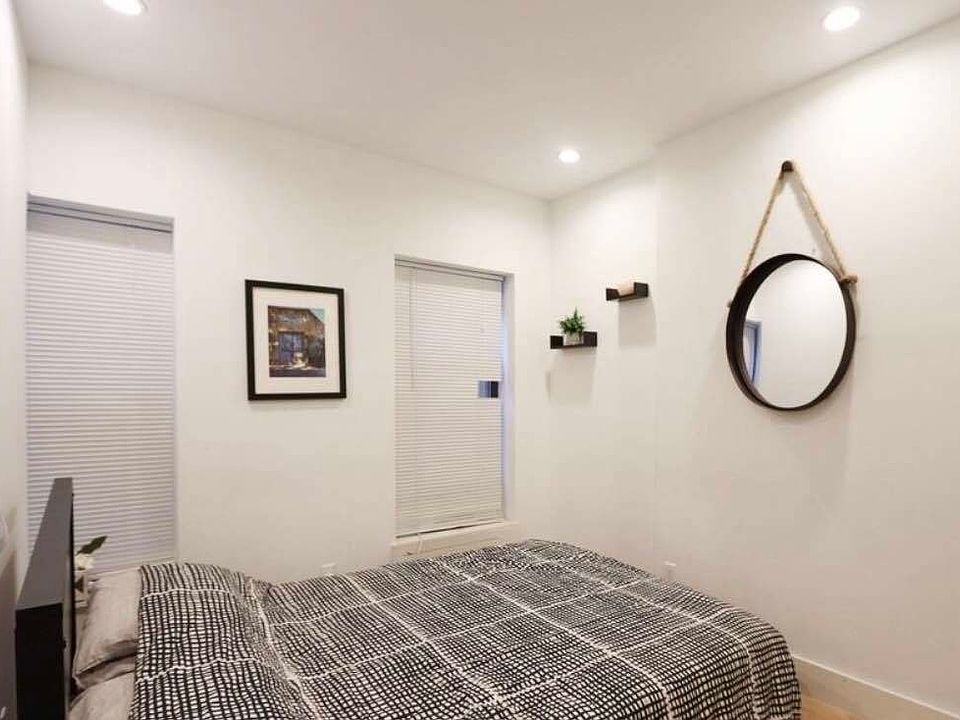 1st image of 99 Wall St #11A