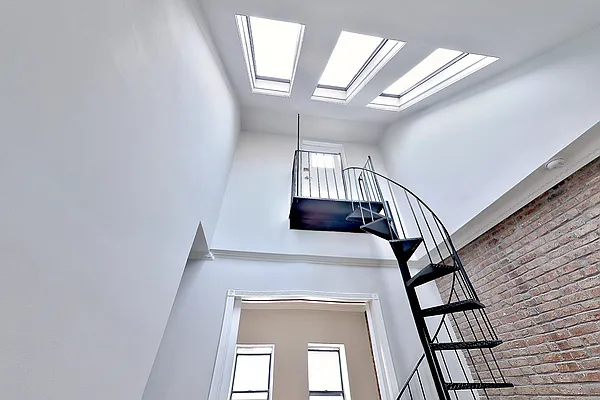 Rented by Centennial Properties NY | media 8