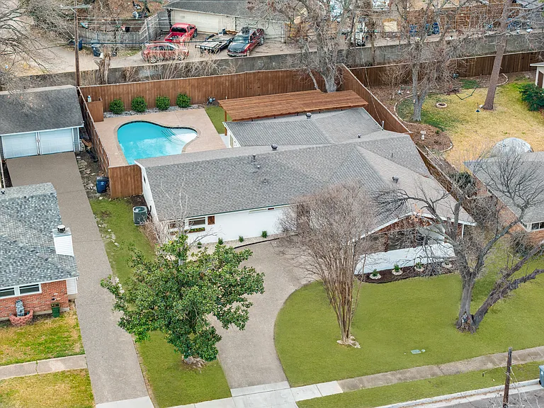 3616 Woodleigh Dr — Photo 26