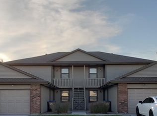 514 Sky Vue Dr #B-D, Raymore, MO 64083