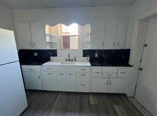 Cottage Pl W 281 - Fisher, York, PA 17401