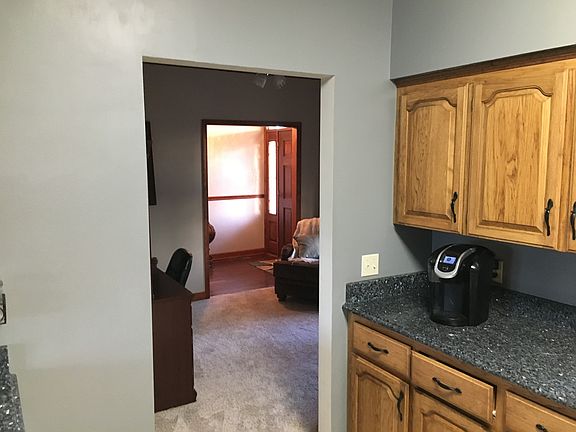 5th image of 505 Weaver Ln