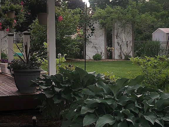 5th image of 2609 Wyandotte Dr NE