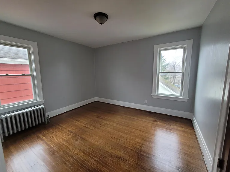 16 Godfrey St #2 — Photo 4