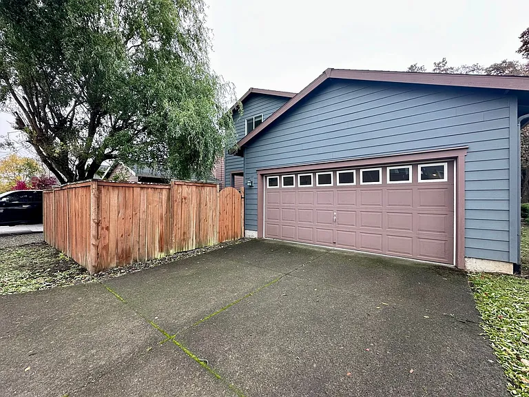 18885 Rose Rd — Photo 40