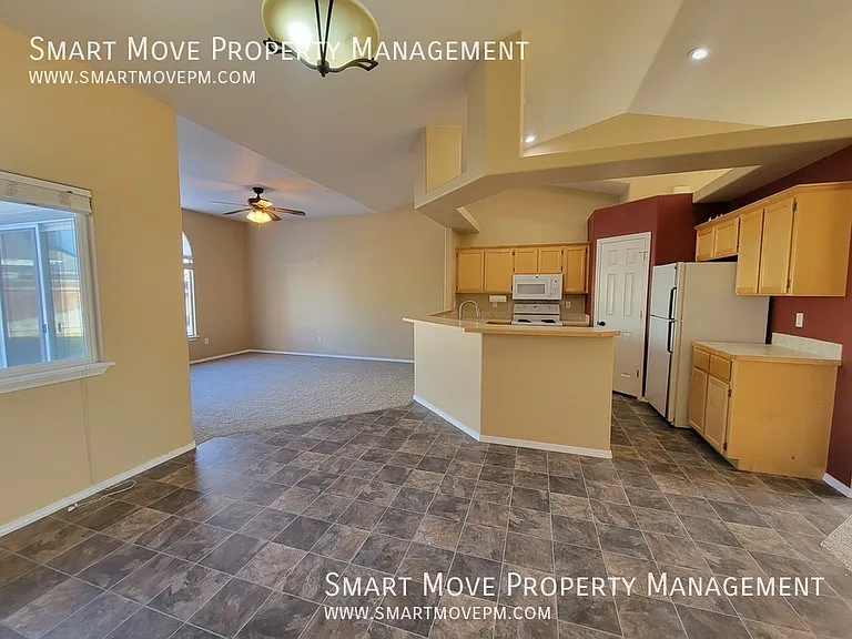 4078 W Campfire St — Photo 5