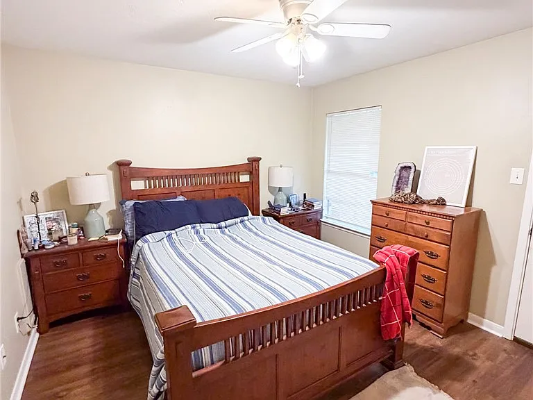 1005 Autumn Cir #B — Photo 14