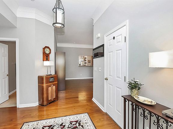 2nd image of 644 Sunset Point Dr #62