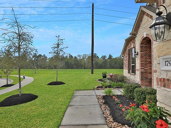 5th image of 17903 Fernwood Bend Dr