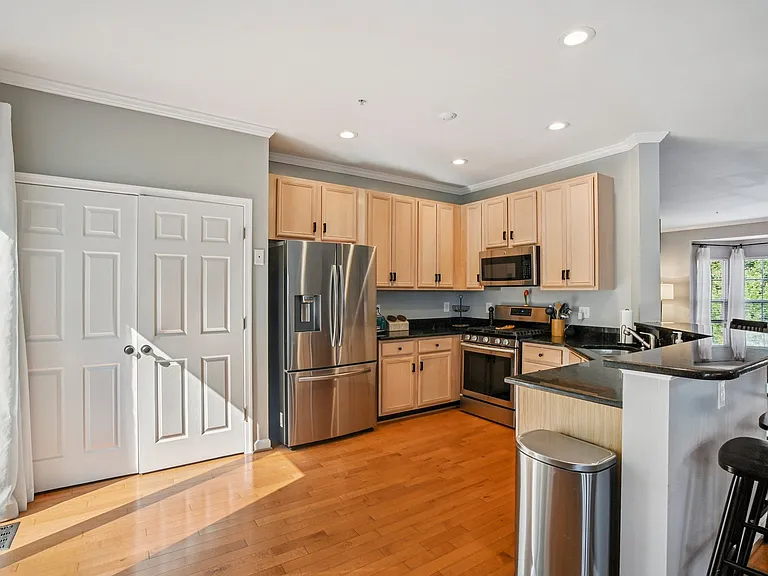 3210 Escapade Cir — Photo 12