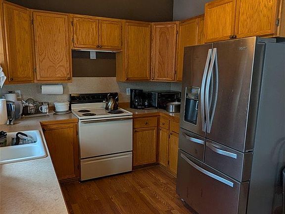 5th image of 306 S Washington St