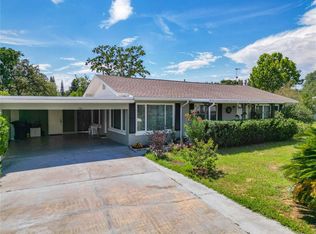903 Virginia Ave, Tavares, FL 32778