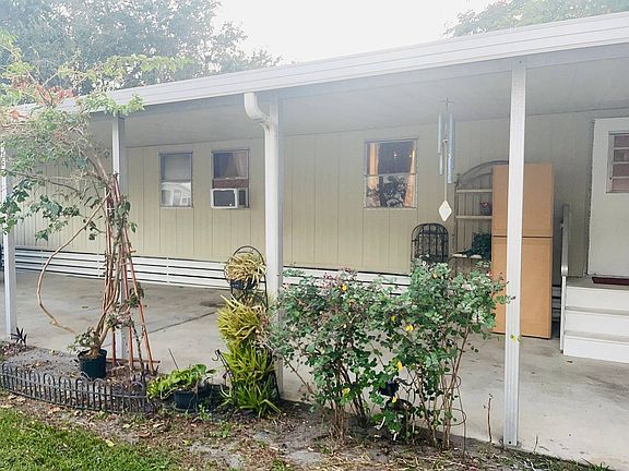 2nd image of 4183 Mau Mau Ln #411