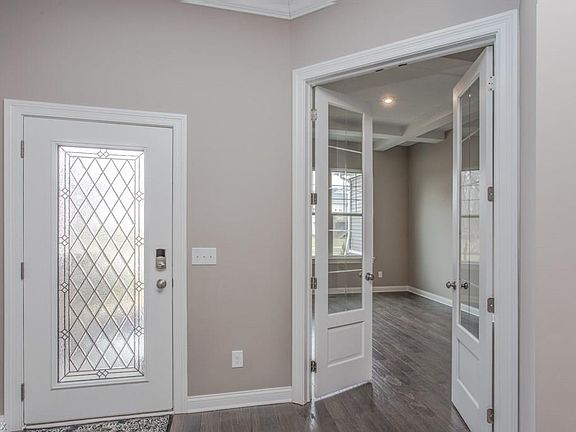 3rd image of 9460 Grace Dr