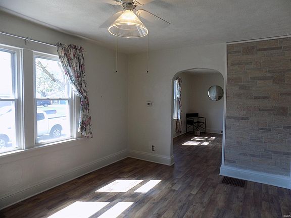 4th image of 2536 Milburn Blvd