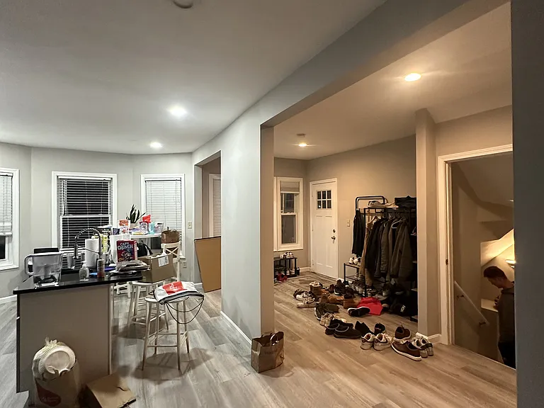 68 Quint Ave #1 — Photo 7