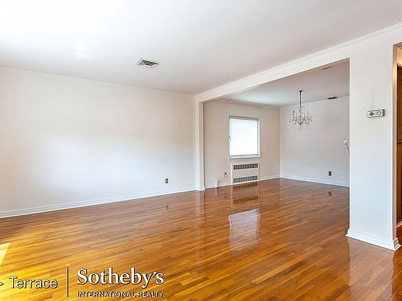3rd image of 6575 Fitchett St