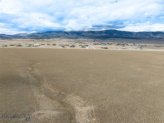 3rd image of TRACT 5 Desert Dr