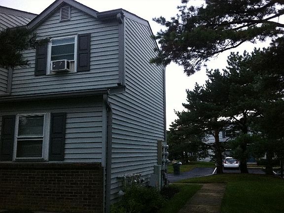 3rd image of 7583 Worthington Galena Rd
