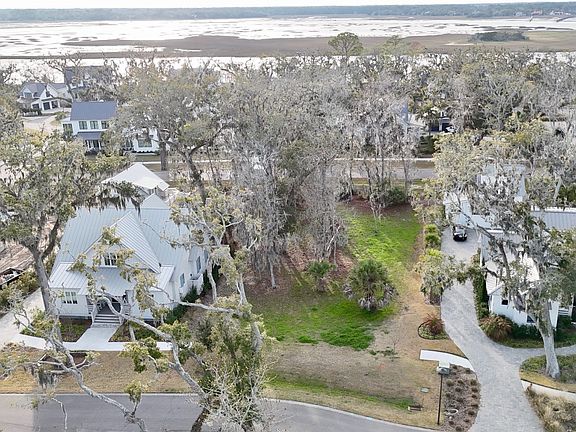 3rd image of 73 Broadbent Way