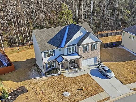 5th image of 175 Paxton Ln