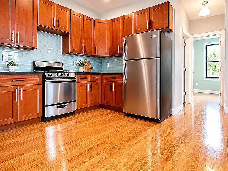 921 Broadway #4L — Photo 1