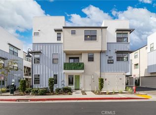 967 N Divino Privado Unit 13, Ontario, CA