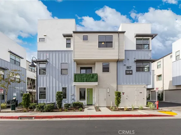 967 N Divino Privado Unit 13, Ontario, CA 91764