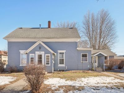 527 6th Ave NW, Faribault, MN, 55021