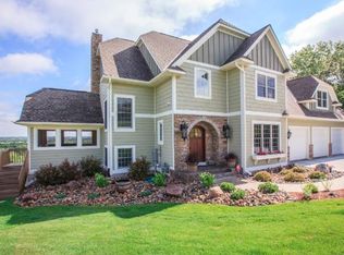 1123 105th St E, Inver Grove Heights, MN 55077