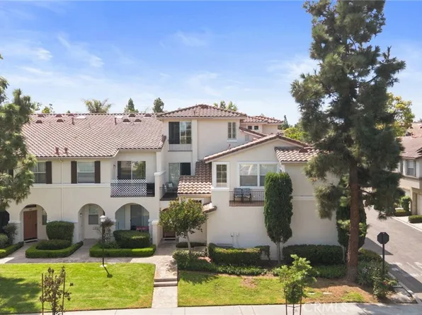 811 Larkridge, Irvine, CA 92618