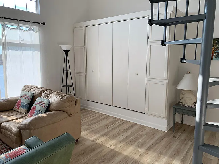 416 Marine St #C — Photo 8