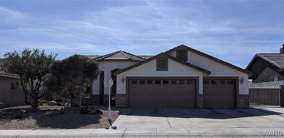 1st image of 2052 John Wayne Dr
