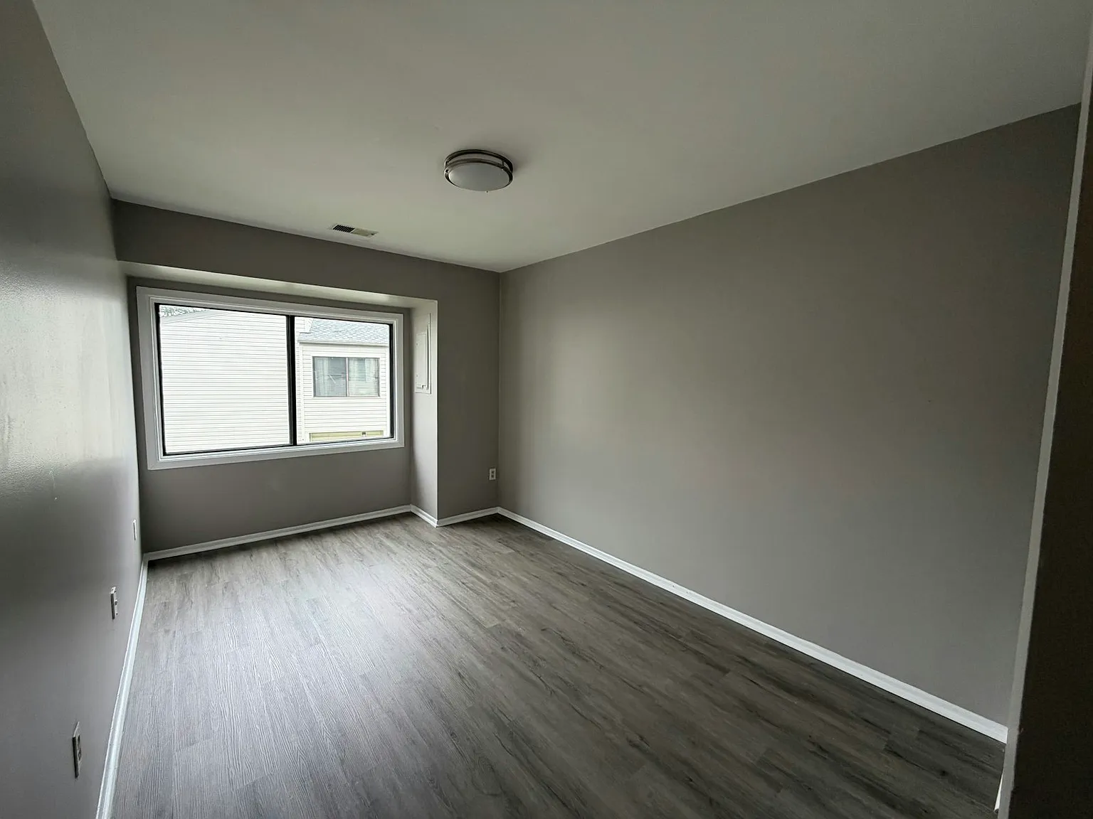 1709 Crimson Tree Way — Photo 4